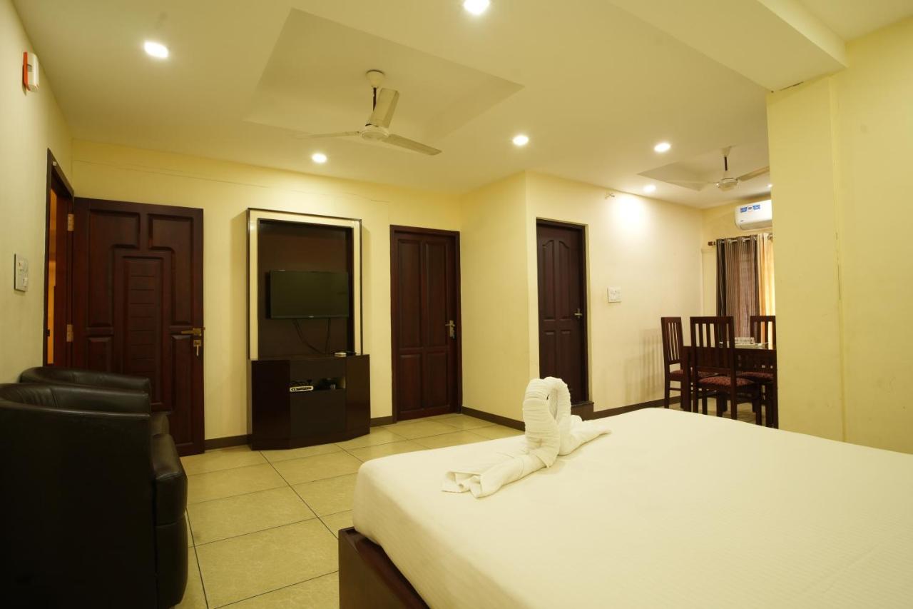 K V Suites Kochi Екстер'єр фото