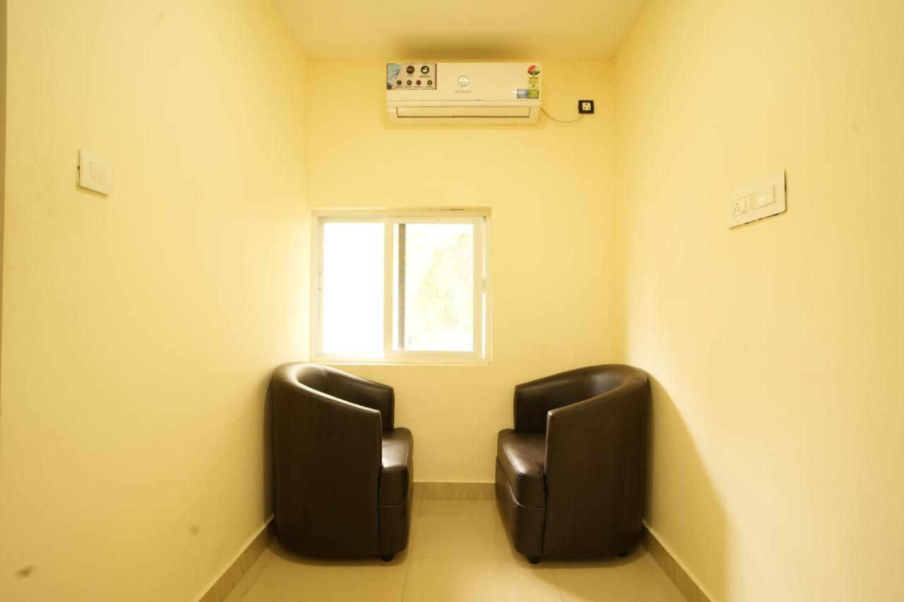 K V Suites Kochi Екстер'єр фото