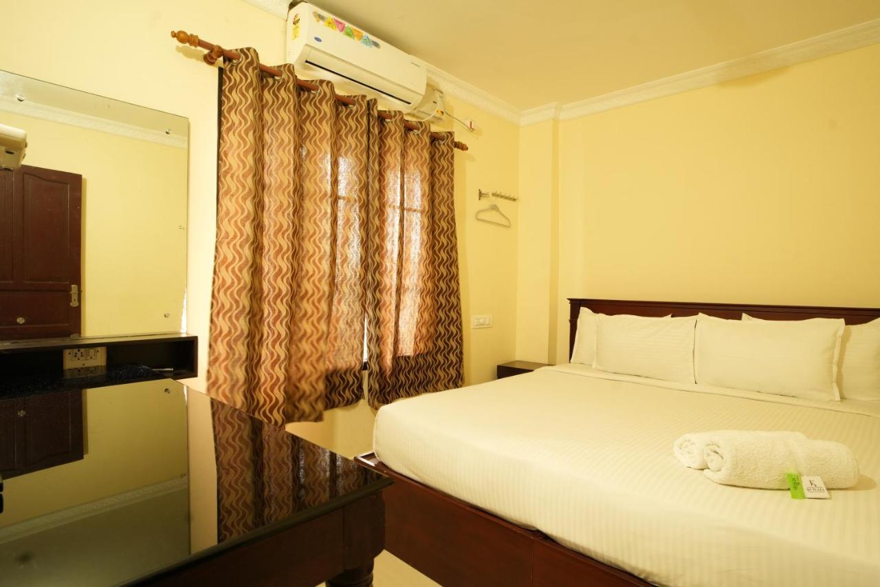 K V Suites Kochi Екстер'єр фото