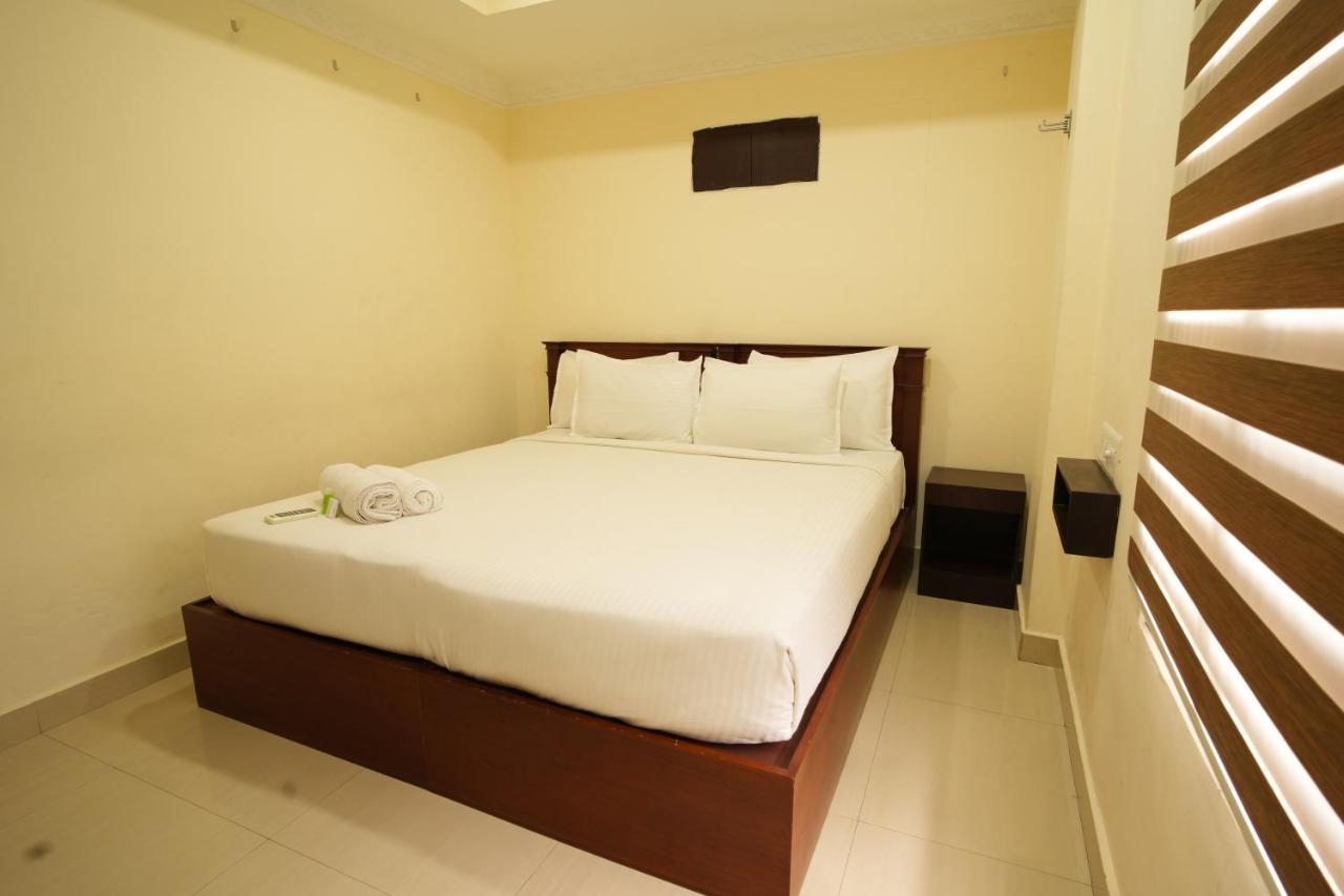 K V Suites Kochi Екстер'єр фото