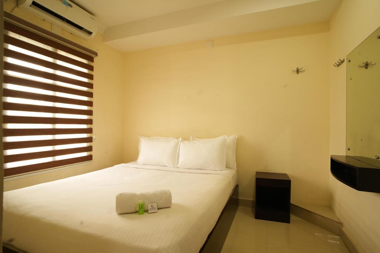 K V Suites Kochi Екстер'єр фото